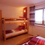 Eberharter Apartman *